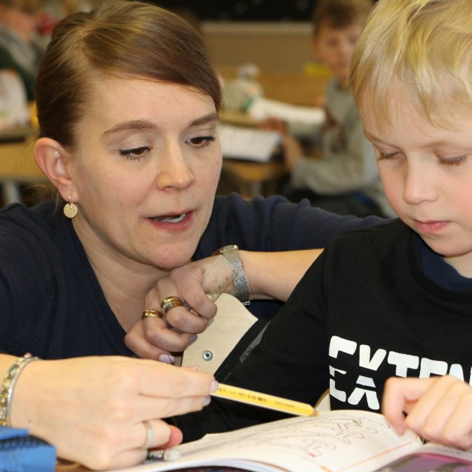 Nu får vi svart på vitt hur mycket lärare jobbar, säger Katja Järvinen. Foto: Mattias Fagerholm